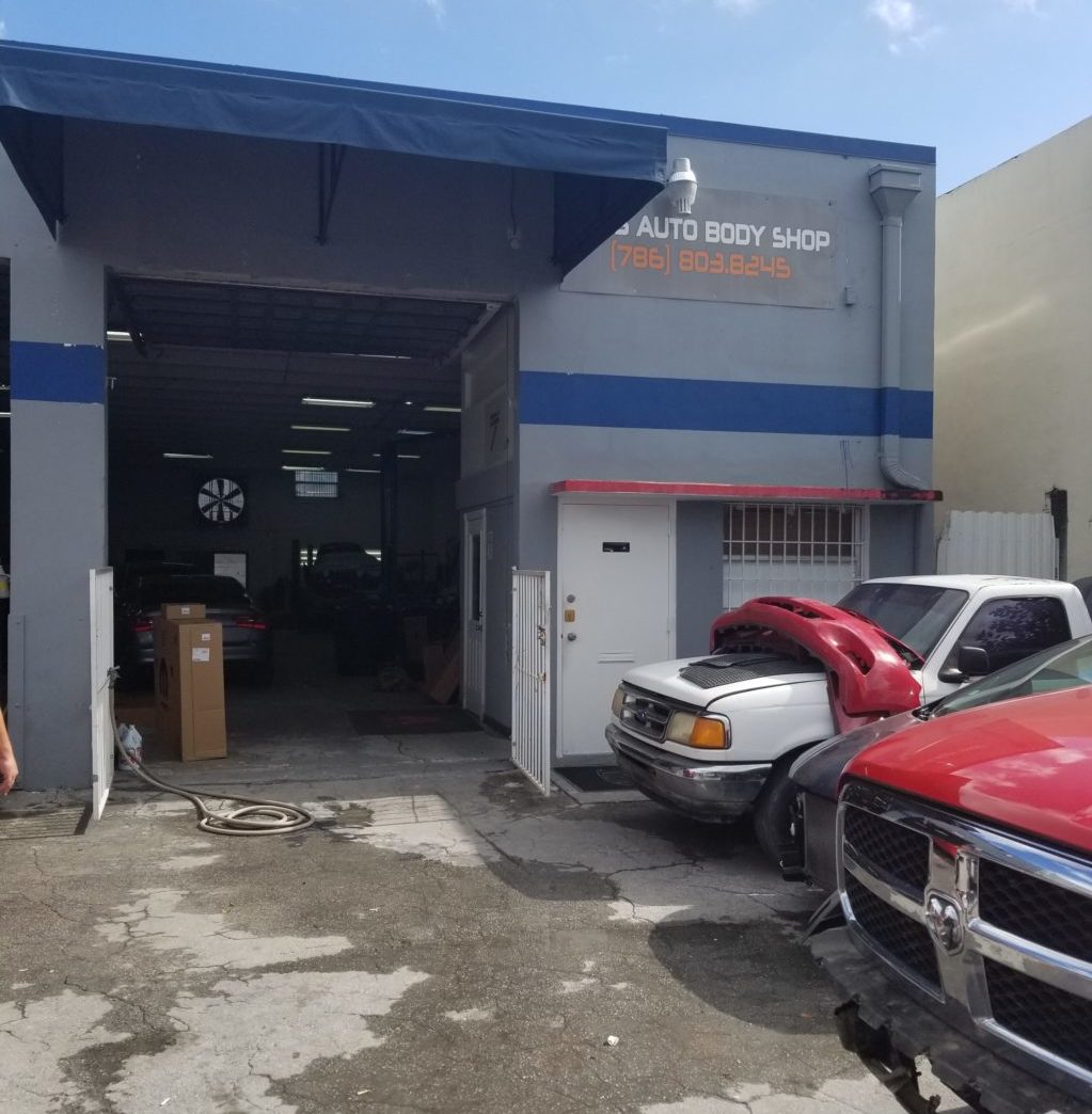Ross Auto Body Shop LLC repair shop photo 5